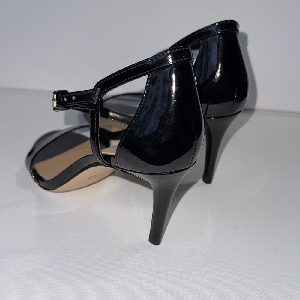 Michael Kors Black Patent Heels size 7 - Picture 5 of 16